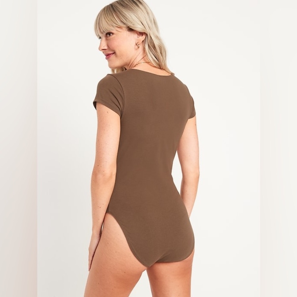 3 for 20 OLD NAVY NWT Fitted Short Sleeve V‎ Neck Bodysuit in Espresso | Small